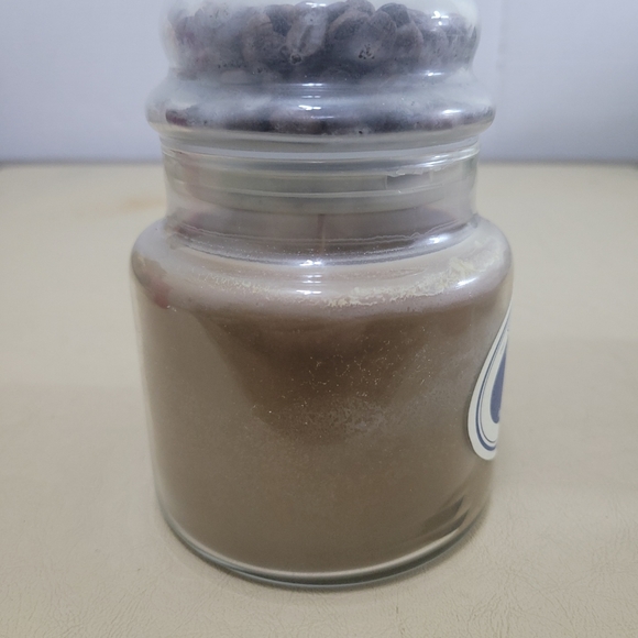 The Comfort Of Home Coffee Cake Scented Candle - Picture 2 of 11